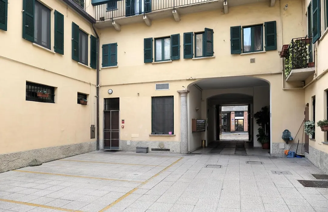 Comecasa Bright City Flat With Private Terrace-1
