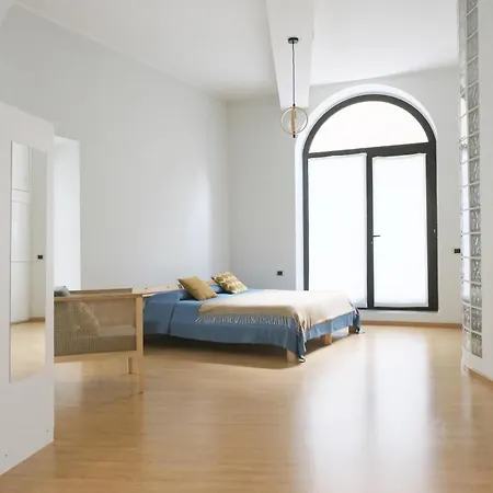 Comecasa Bright City Flat With Private Terrace-2